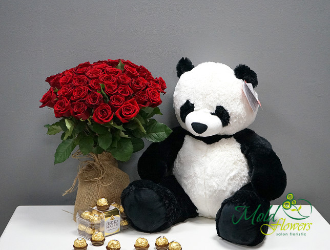 Set din 51 trandafiri rosii olandezi 50-60 cm, panda si ferrero rocher 200 g foto